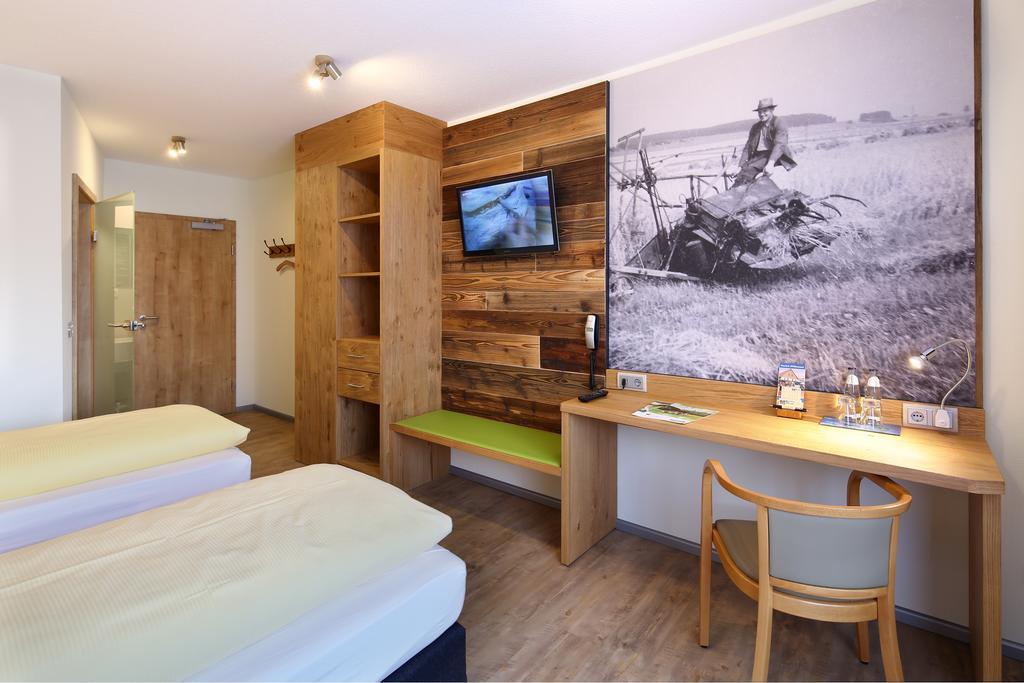 Landgasthof Kaiser Bad Wunnenberg Room photo